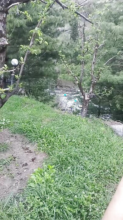 Pahadan ladki ko pahado m nangi kar k motay lund se choda or outdoor sex kia