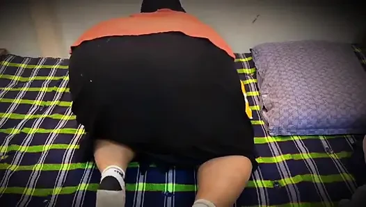 Pertunjukan live ibu tiri muslim arab dengan pantat bahenol dan toket besar!