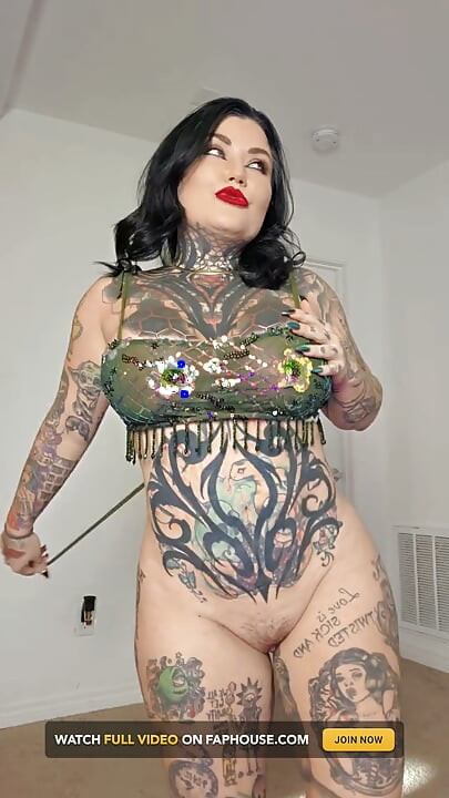흑인 대물 자지에게 따먹히는 발정난 밀프