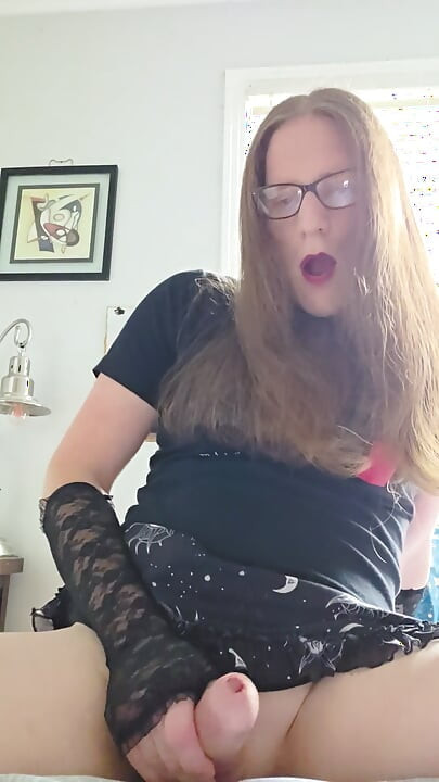 자지를 빨아주는 18세 소녀