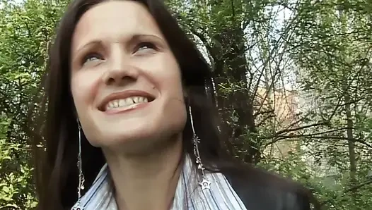 The Director Lures Her in the Park and Takes Her Home to Shooting a Porn Film