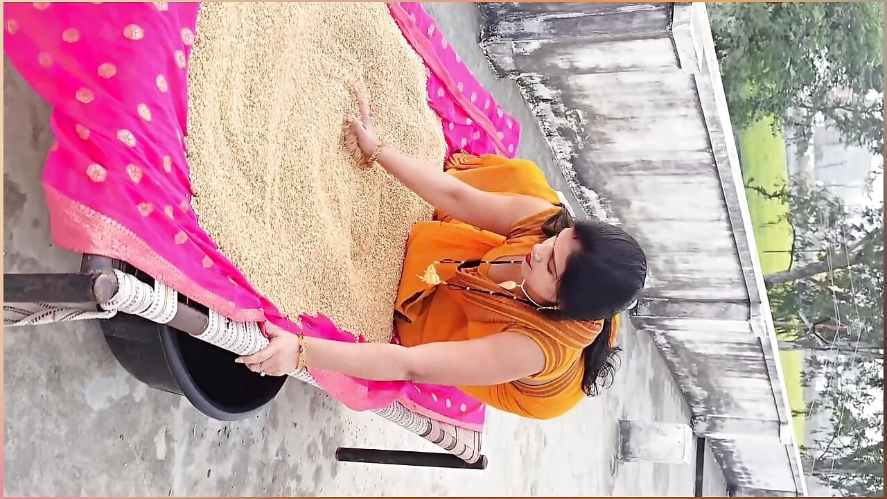 69 POSITION Landlady Tries To Seduce Her Charming Tenant During Night 4K Video