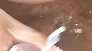 Pussy To Pussy With Big Cumshot!