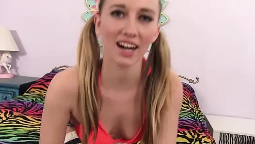 Riley Reynolds yılın en iyi hediyesini alıyor