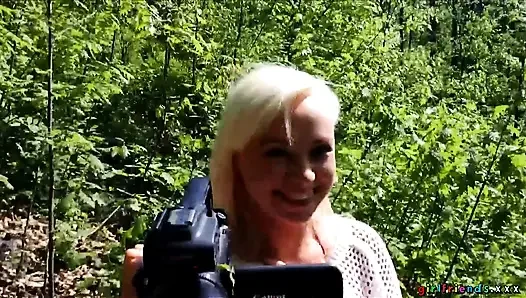 Girlfriends XXX - nackte blondinen haben mehr spaß