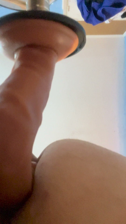 特寫我的屁股被性愛機器猛幹