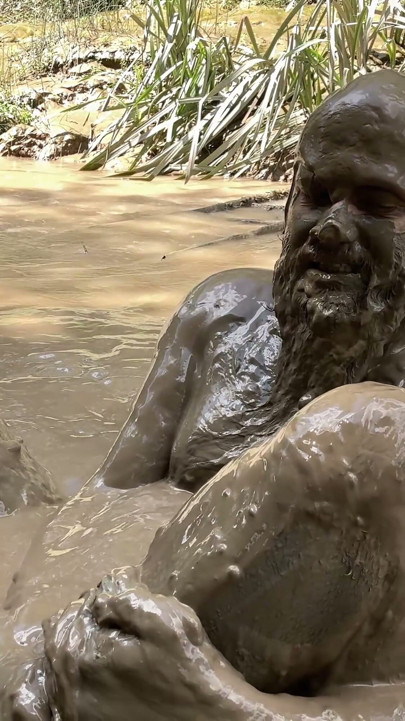 SILKY MUD FEEL | Clip 1