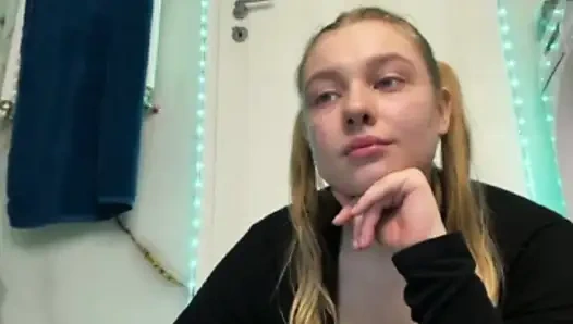 Jucielussie Changing outfits On webcam