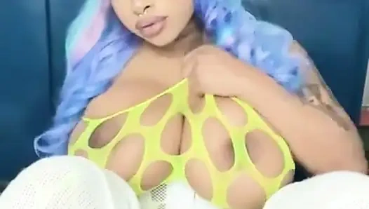 Sit Back and Let Her Cream on You