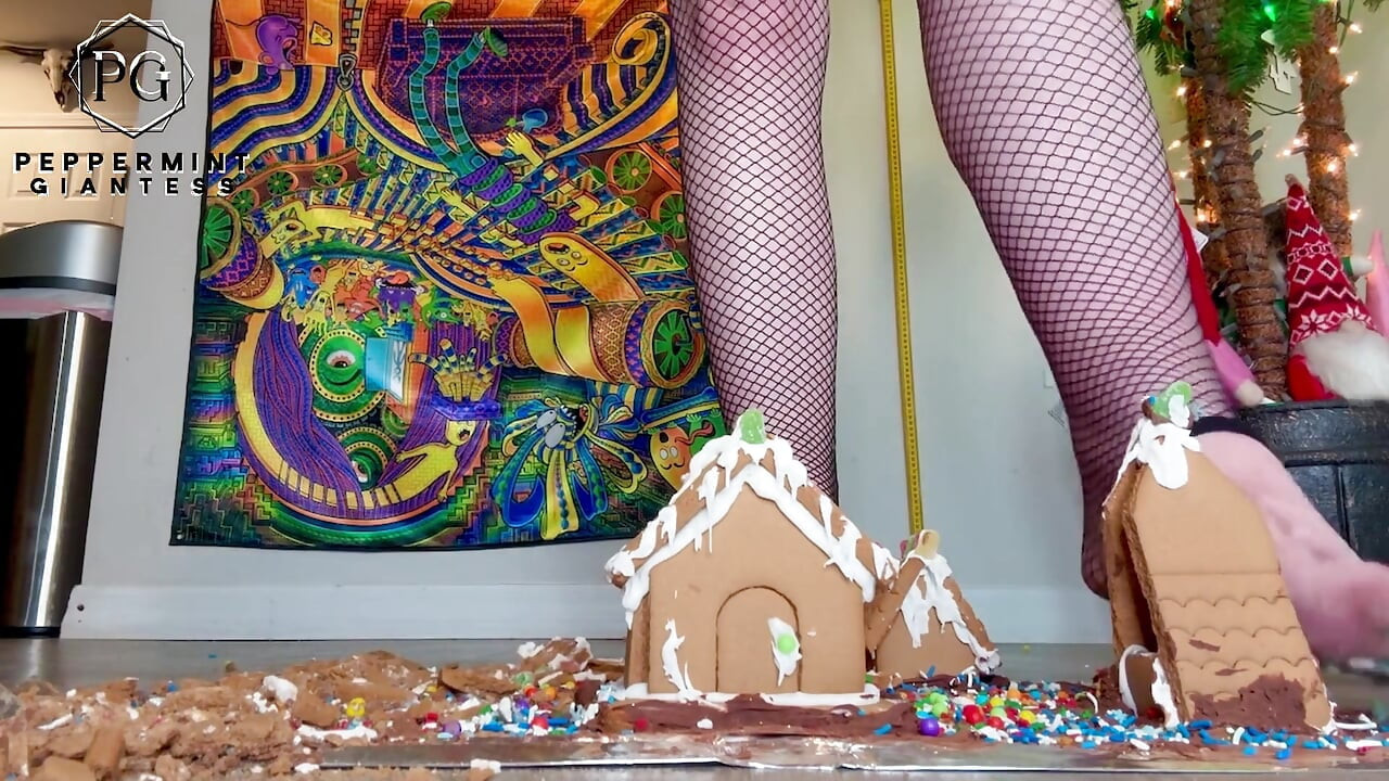 Giantess Christmas Village Slo-mo Crush Destroying My Gingerbread Houses in Slow Motion