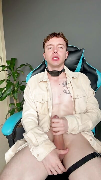 Home Alone Sexy Hung Twink Masturbating His Big Cock