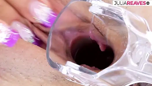 Sexy girl gaps pussy while fucking with a huge dildo