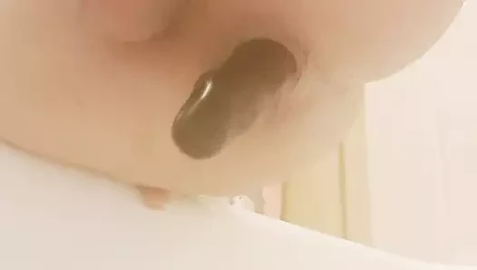 30CM DILDO INSIDE MY ASS