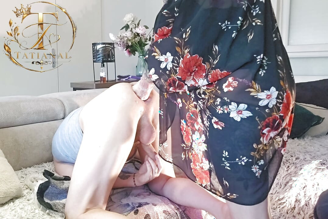 Mistress Tatianal Double Fisting Femdom