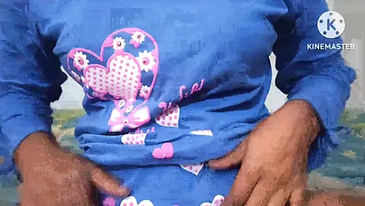 Bangladeşli gerçek öğrenciler otel servisi yapmayı ve romantik oral seks yapmayı seviyor ve aldatan hikayeyi sikiyor