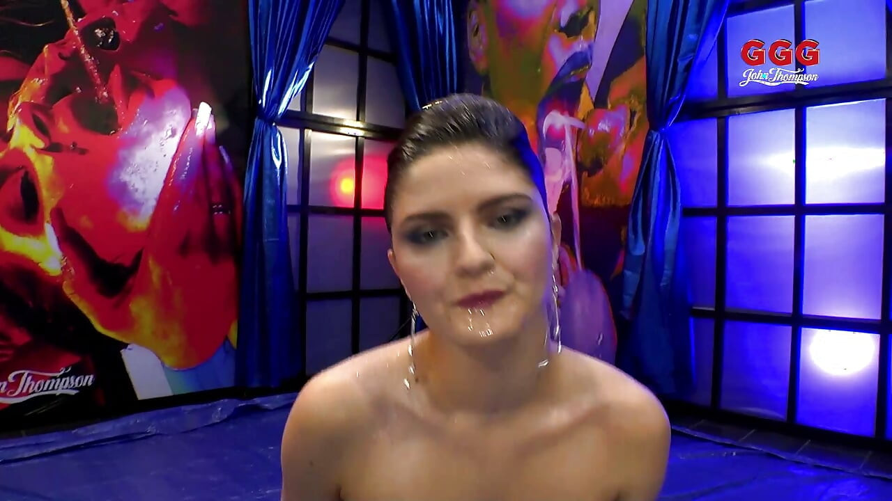 Angel Wicky- Topmodel total zugepisst T2