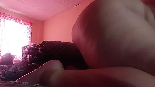 Perla заполняют большим кримпаем в ее тугой киске