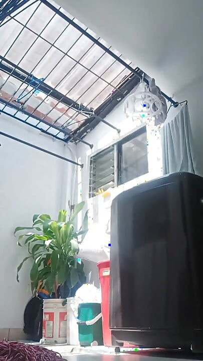 부엌과 옷을 어떻게 정리하는지, 패스트 모션, 알몸으로 보는 방법 보기