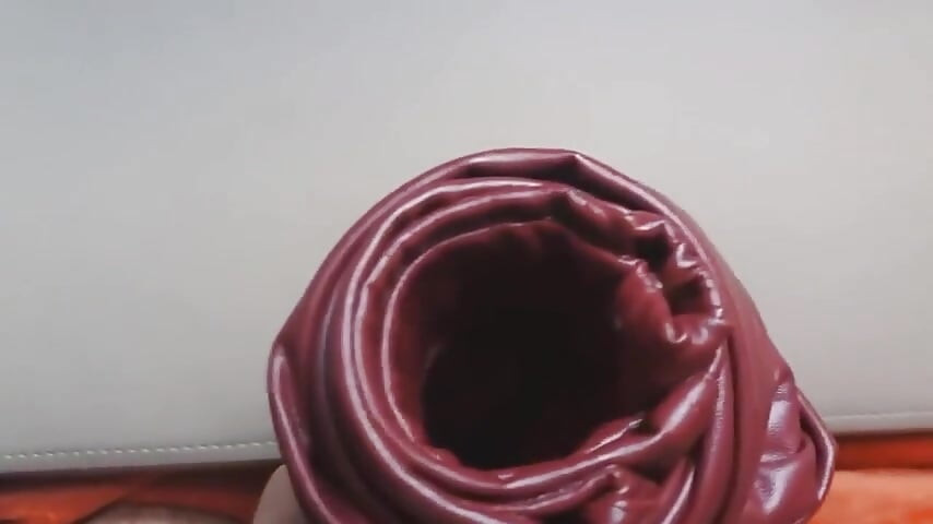 แตกใส่หนังยาง Fleshlight