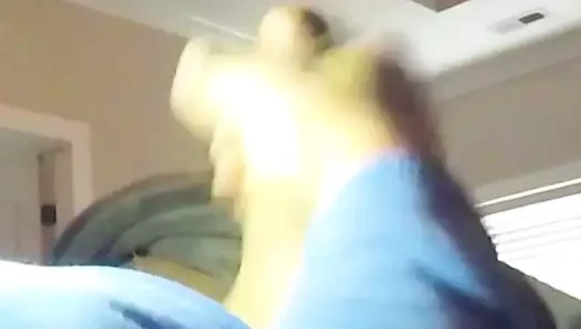 okşayarak benim uzun horoz bu sabah