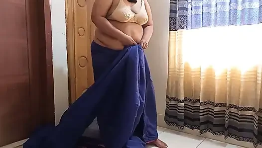 62 yaşındaki Filistinli güzel seksi nine sari ve bluz giyiyor sonra bir adam baştan çıkarıyor ve onunla sikişiyor