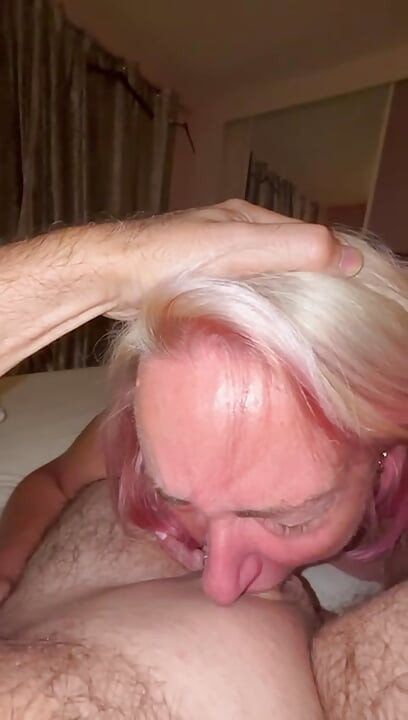 Hot wife head