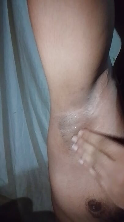 Armpits Playing