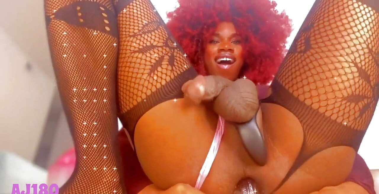 That Drip pt 1 - 4 This was a FUN cam show! I'm still learning how to ride dildos. I'll get to the big ones, eventually!  This v