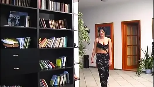 Große möpse, sexy lesben spielen mit dildo
