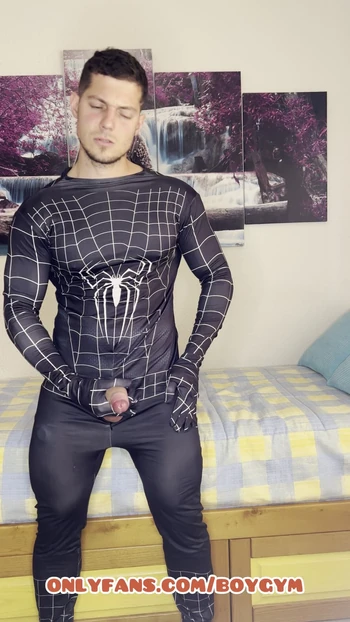 My SPIDY COCK!! cums💦