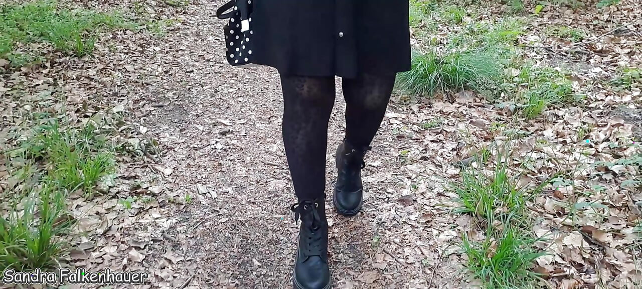 Cine vine la plimbare cu mine?