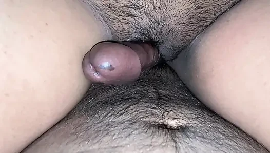 Adik tiriku ngisap kontolku pagi-pagi sambil ngomong jorok