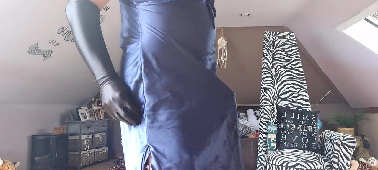 Satin trên vòi nước