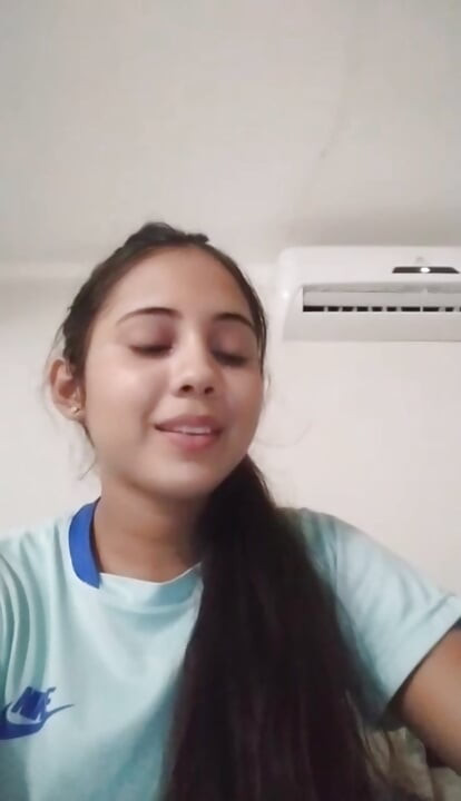 สาว Desi โชว์หีตัวเองในห้องนอน