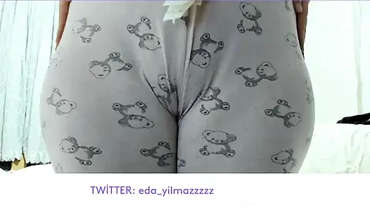 CAMELTOE- PİJAMAYLA MASTURBASYON- TURK MİLF- TURK PORNO