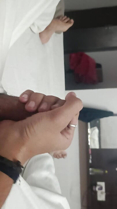 El macho satisfection él mismo
