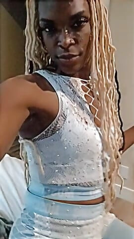 BadGalYonni video