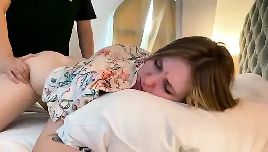 Stiefmutter im hotelzimmer nach der party gefickt