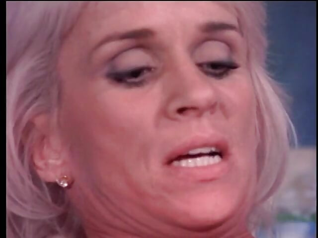 Lujosa rubia tetona milf obtiene gran polla en ocho maneras desde sunday