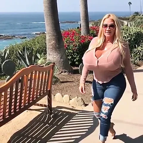 Strolling with a View