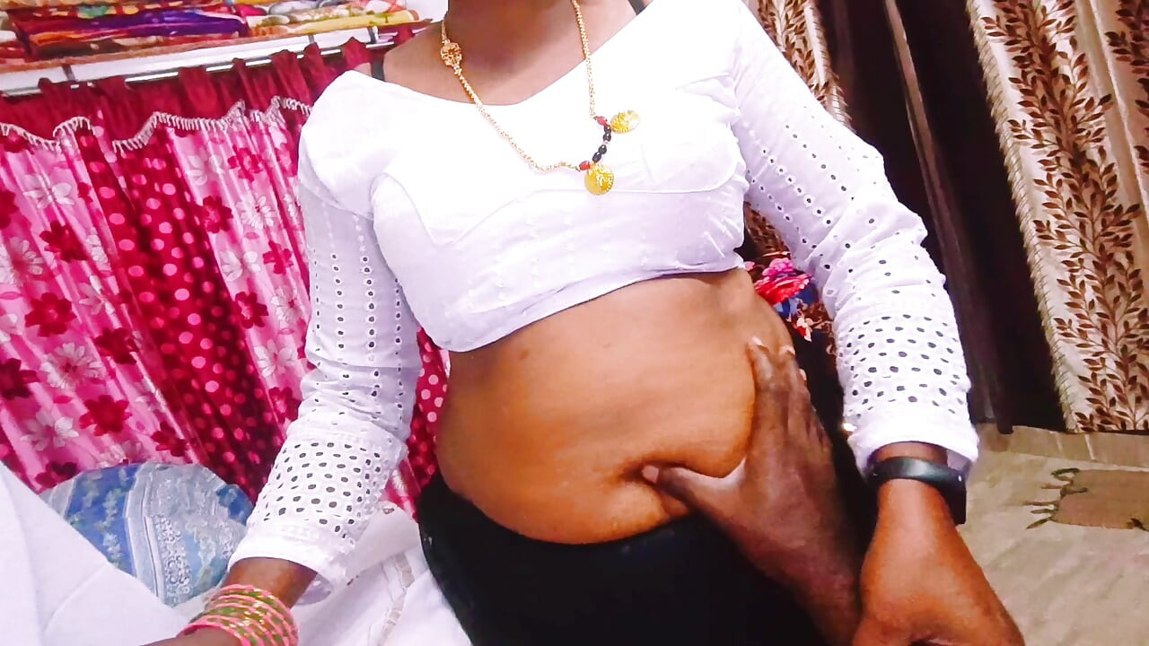 Cheating Sex Beautiful Black Saree Housewife Unfortunately Fucking Husband's Stepfather Telugu Dirty Talks.