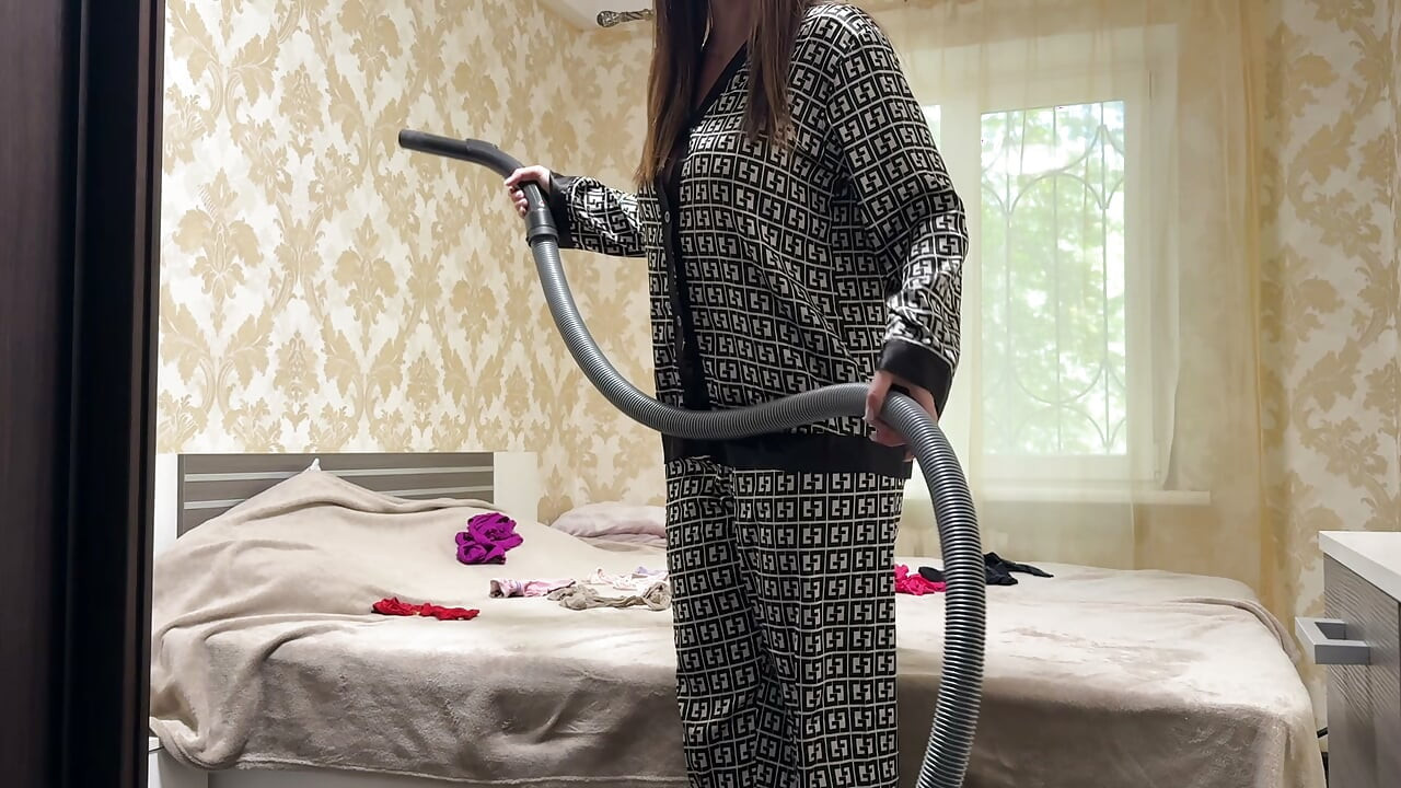 Miele Dirty Lingerie Suck