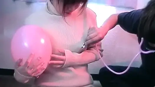 Japanese Girl Likes It on the Floor