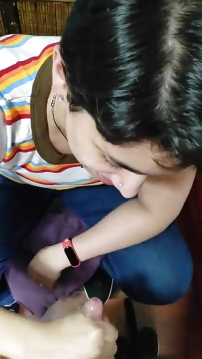Quickie! Cum on Food! POV Handjob & Cum on Chocolate Covered Raspberries!