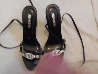 Cum on black JUMEX sandals