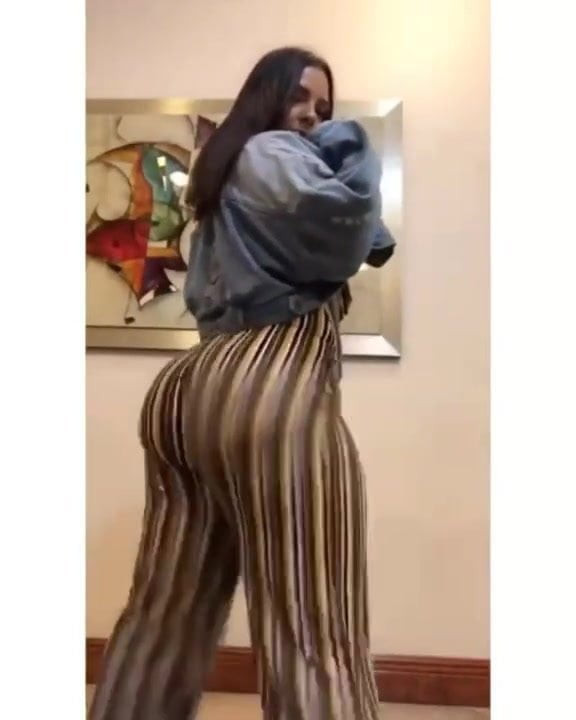 Latina Twerk 5
