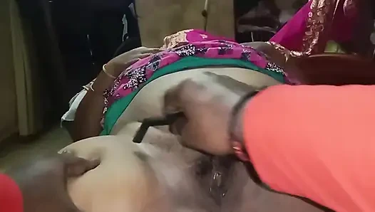 Gadis nasional India memeknya dicukur dan dijilat