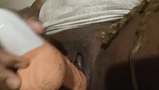 Komşum işten sonra beni sikmeyi seviyor