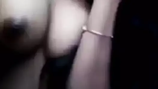 Hot desi girl showing boobs erotic