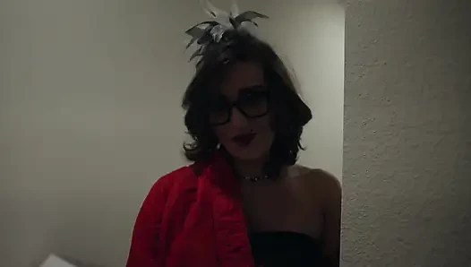 Aku ngentot istri sahabatku setelah dia melihat film pornoku